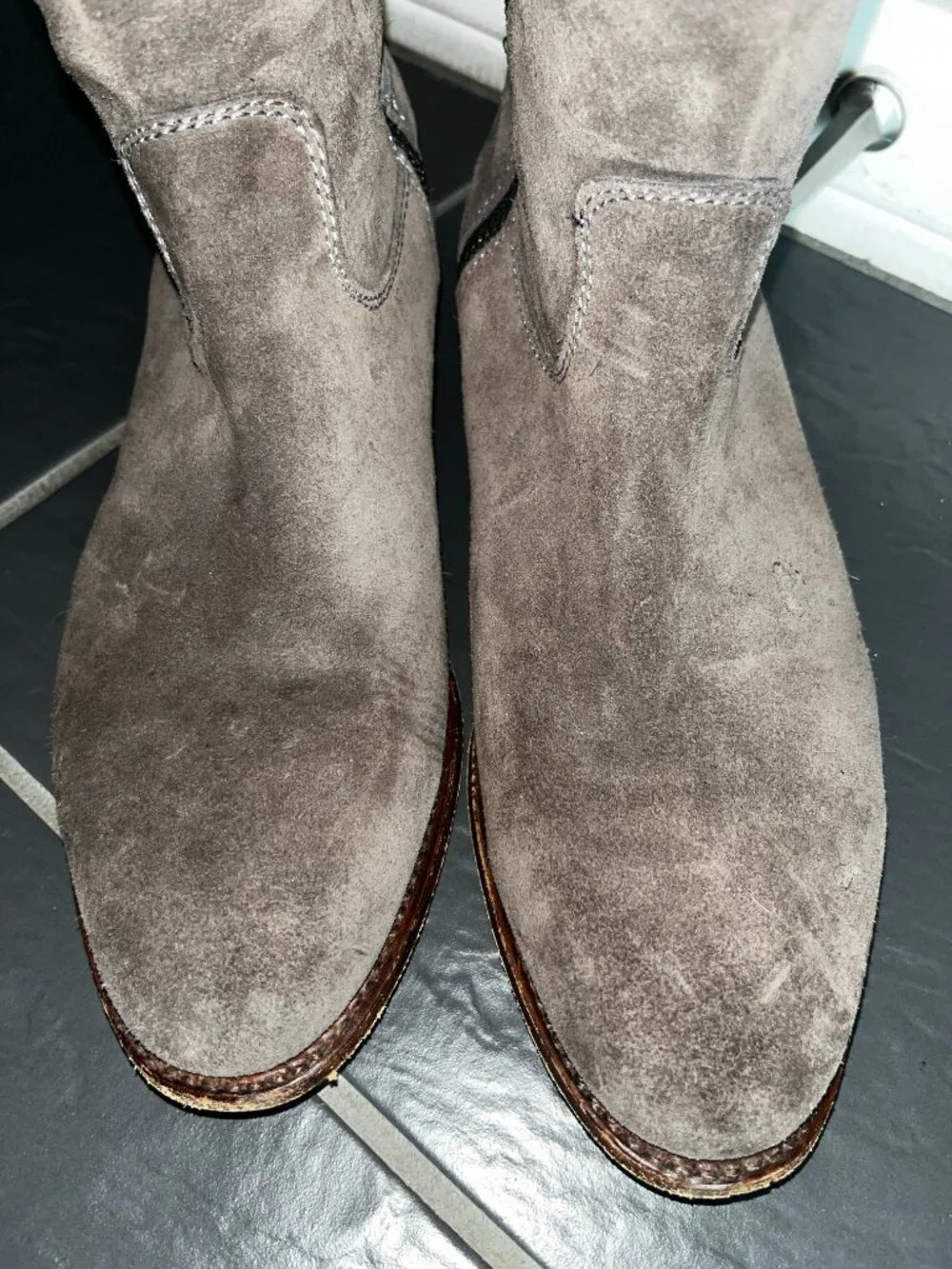Ariat two 24